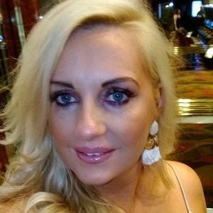 Meet your Posher, Grainne